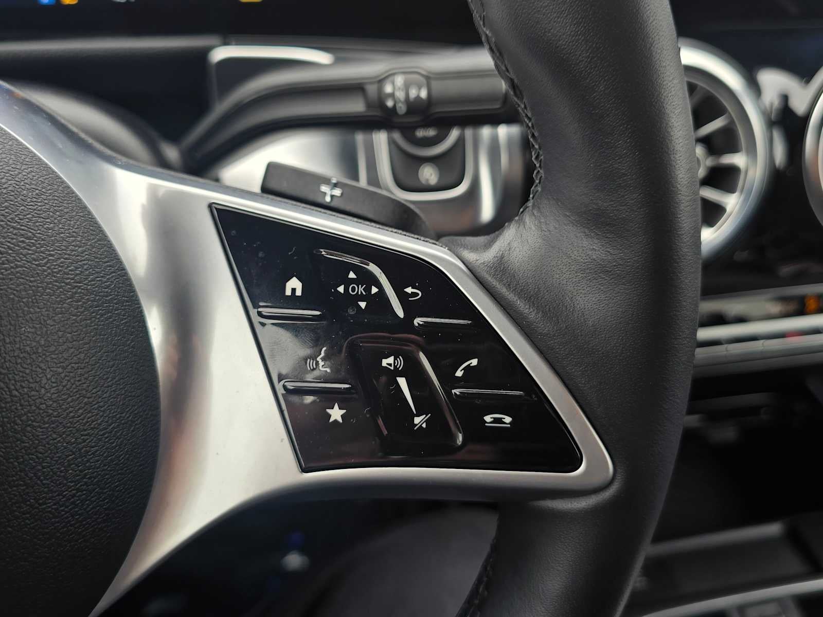 2025 Mercedes-Benz GLB GLB 250