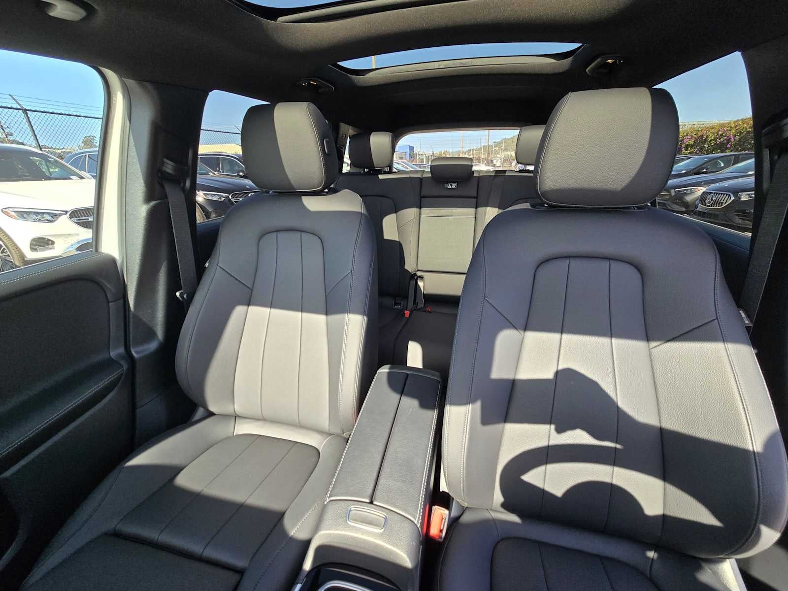 2026 Mercedes-Benz GLB 250 4MATIC® SUV
