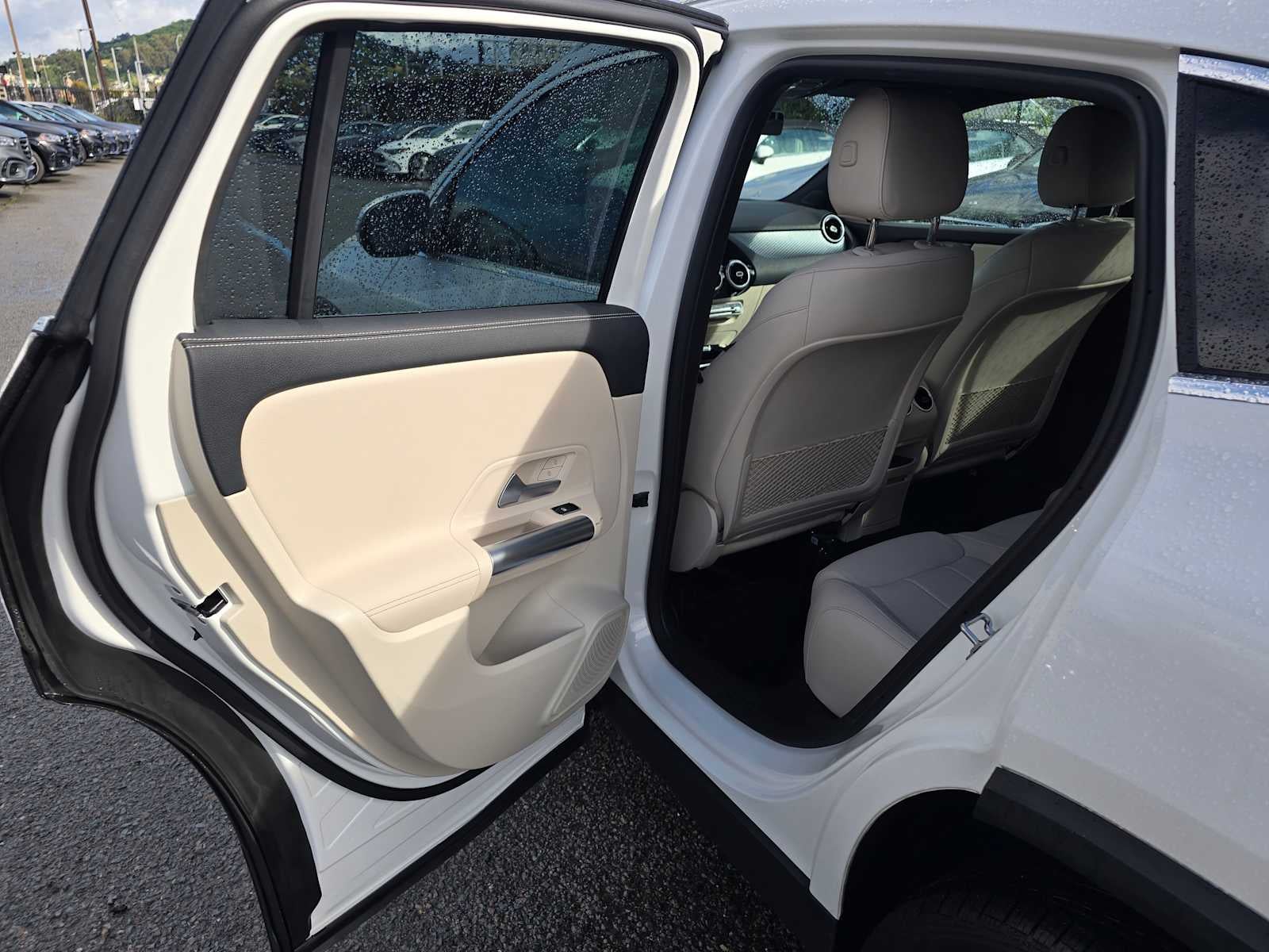 2026 Mercedes-Benz GLA 250 SUV