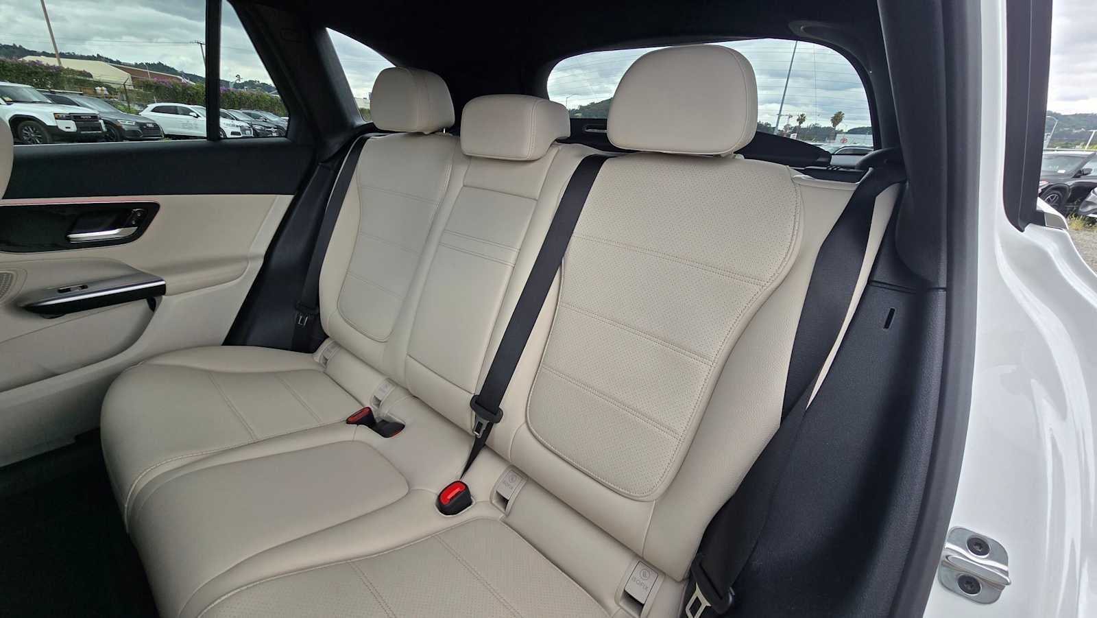 2026 Mercedes-Benz GLC 300 SUV