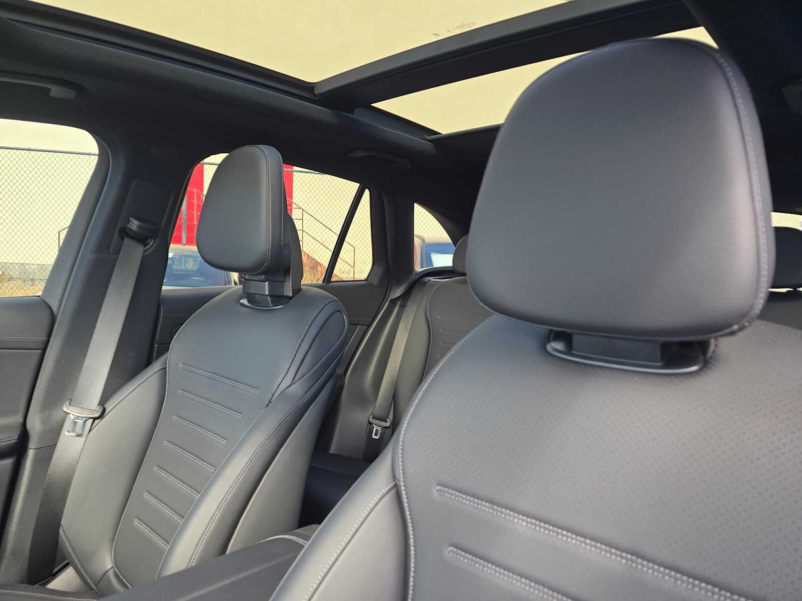 2024 Mercedes-Benz GLC 300 GLC 300