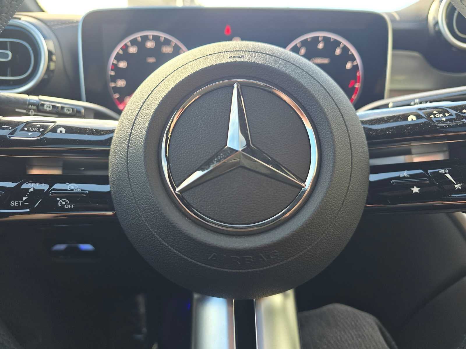 2024 Mercedes-Benz GLC 300 GLC 300