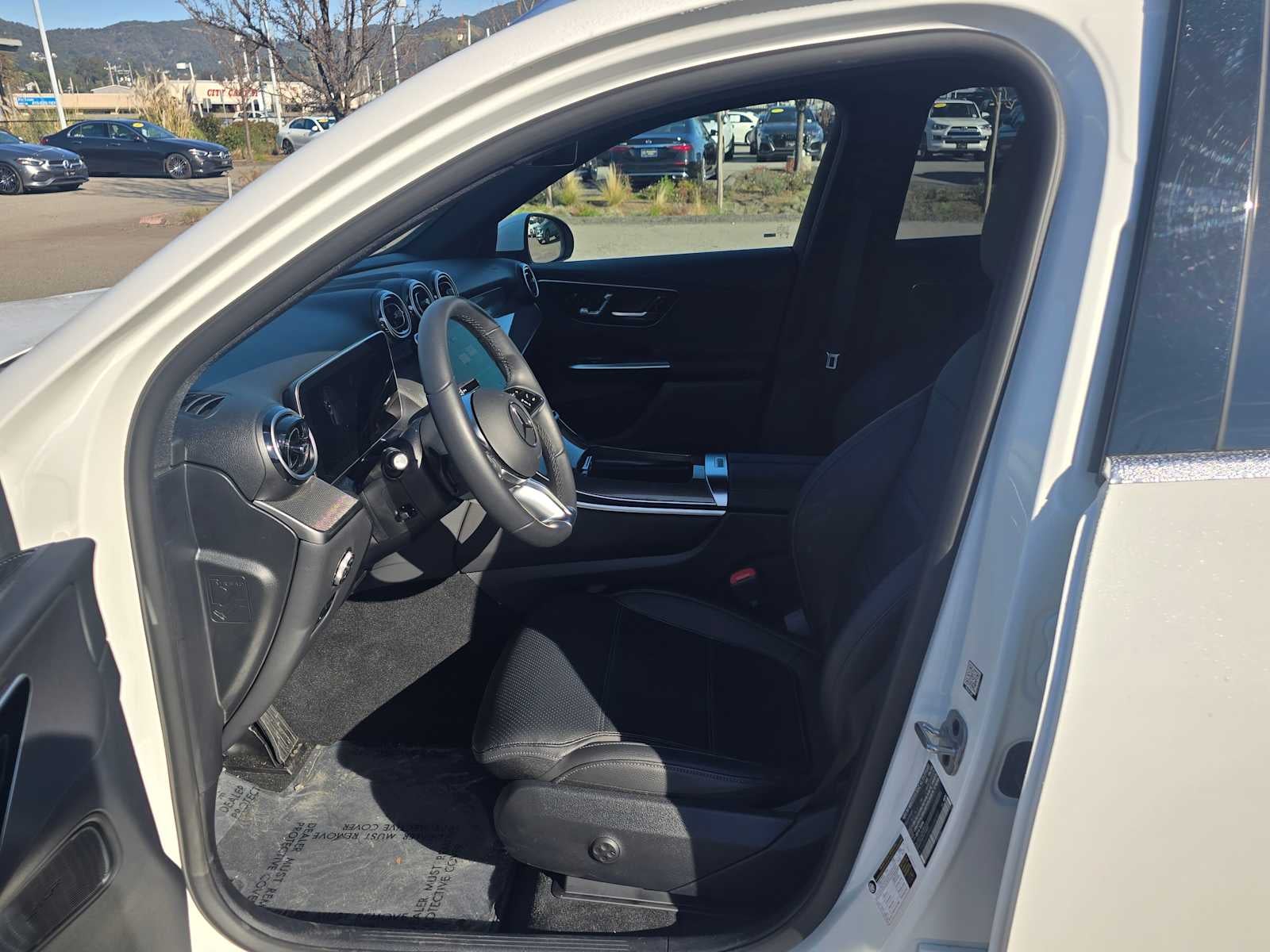 2025 Mercedes-Benz GLC GLC 300