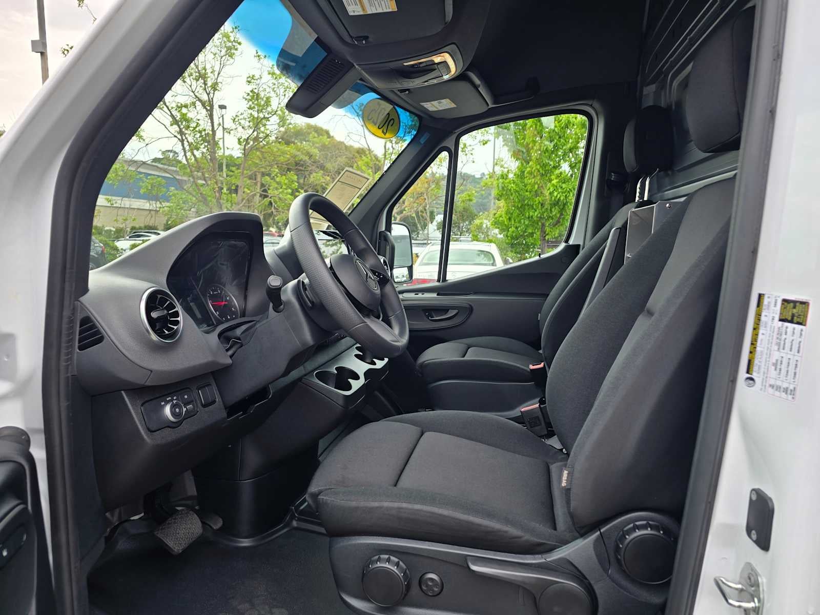 2025 Mercedes-Benz Sprinter Cargo Van 2500 Standard Roof I4 Diesel 144 RWD