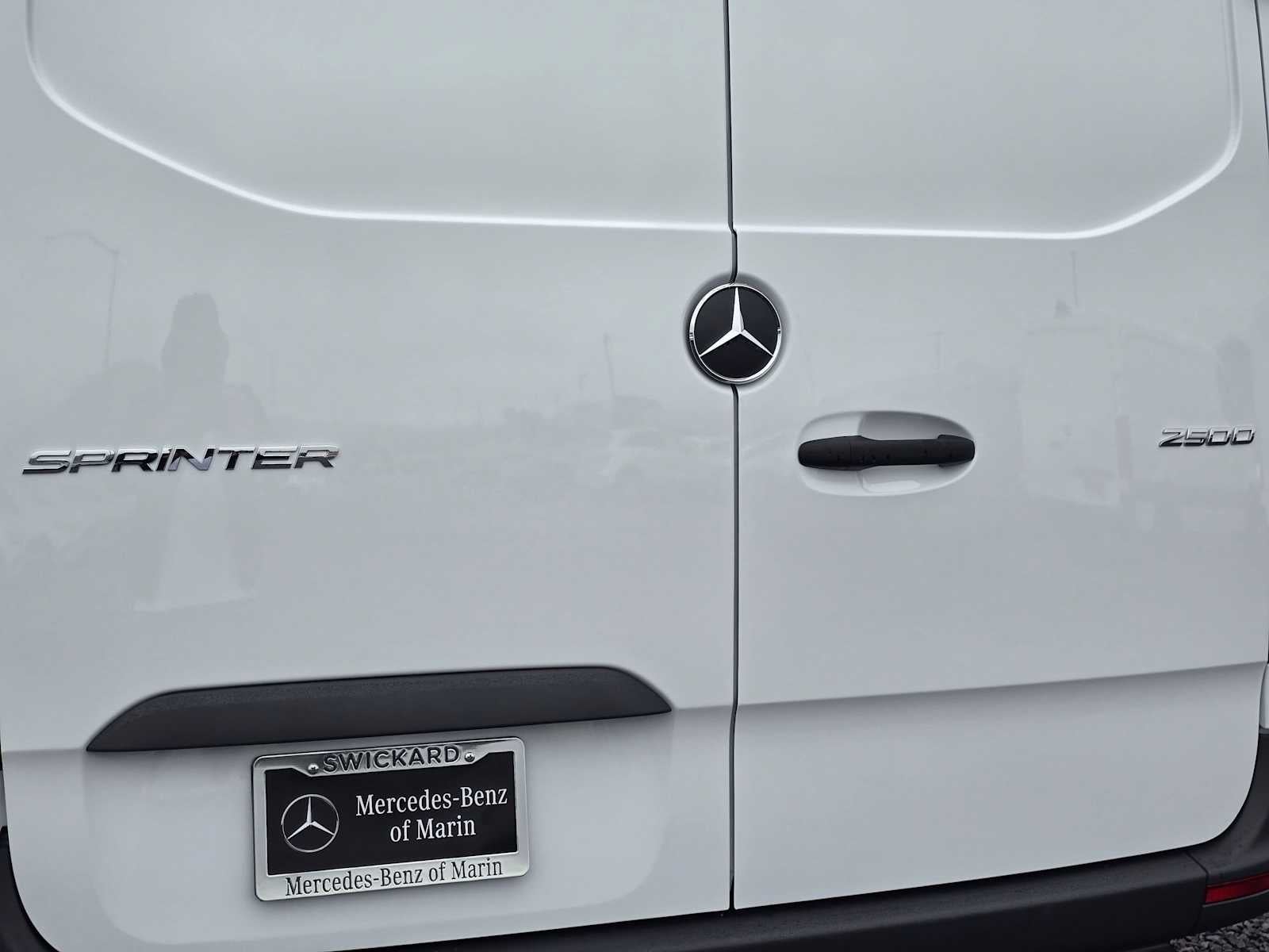 2026 Mercedes-Benz Sprinter 2500 Standard Roof I4 Diesel 144 RWD