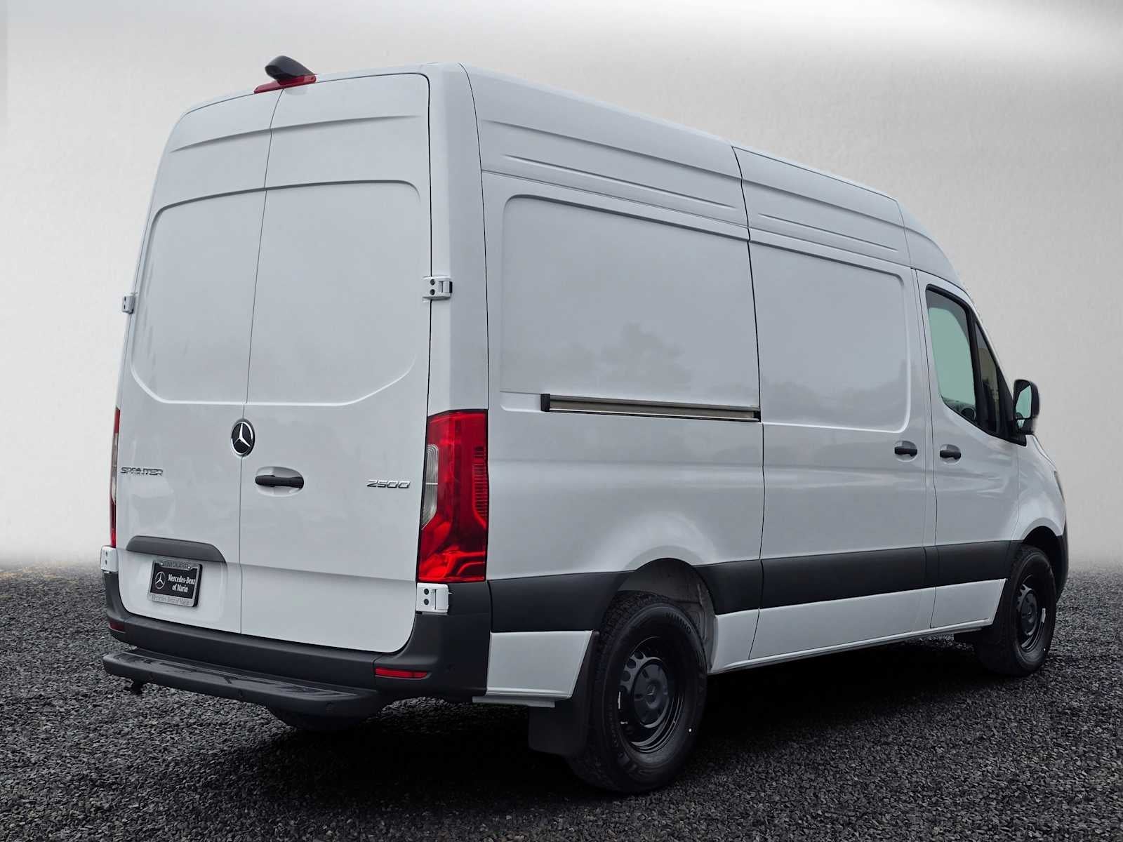 2026 Mercedes-Benz Sprinter 2500 Standard Roof I4 Diesel 144 RWD