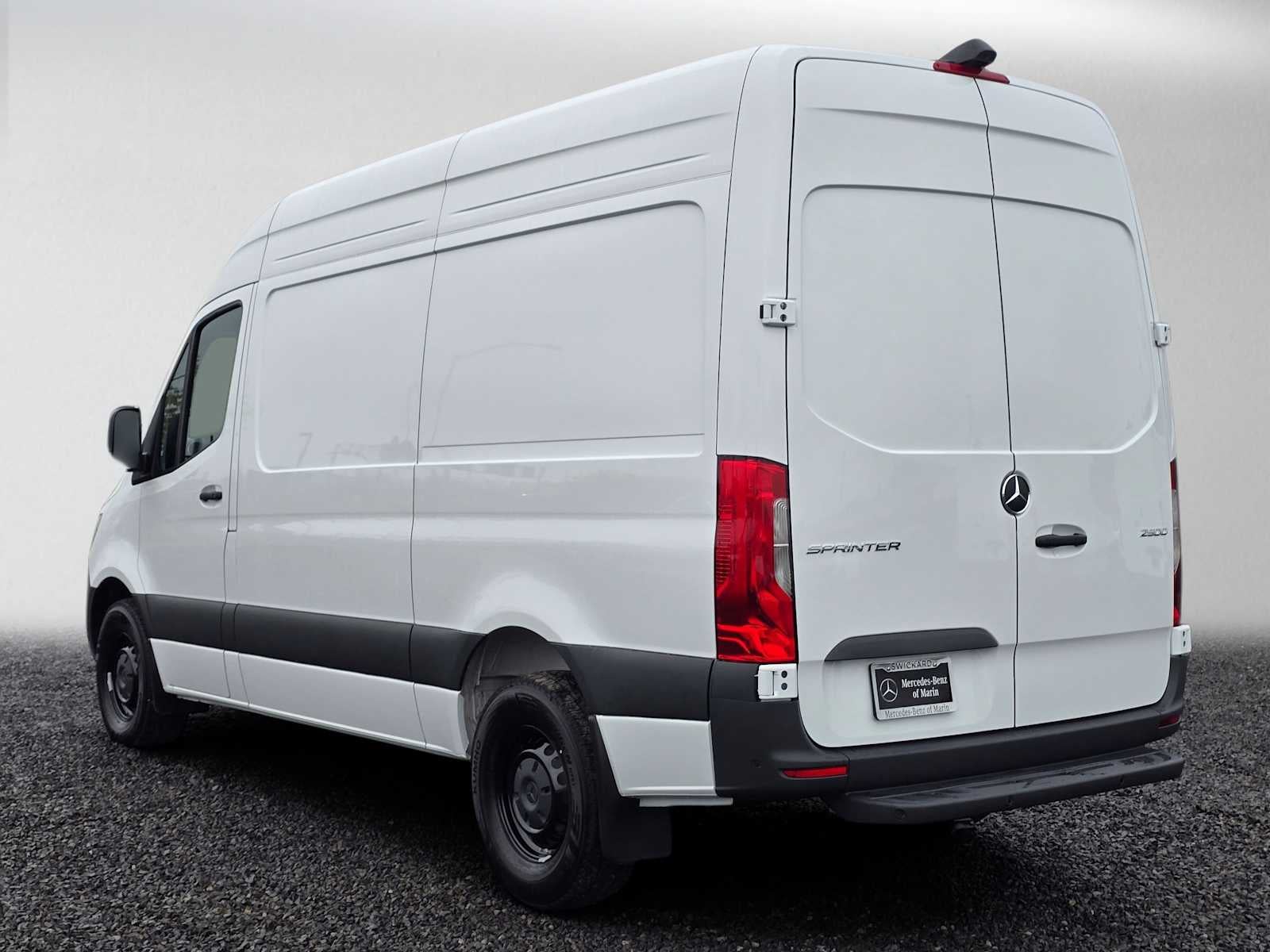 2026 Mercedes-Benz Sprinter 2500 Standard Roof I4 Diesel 144 RWD