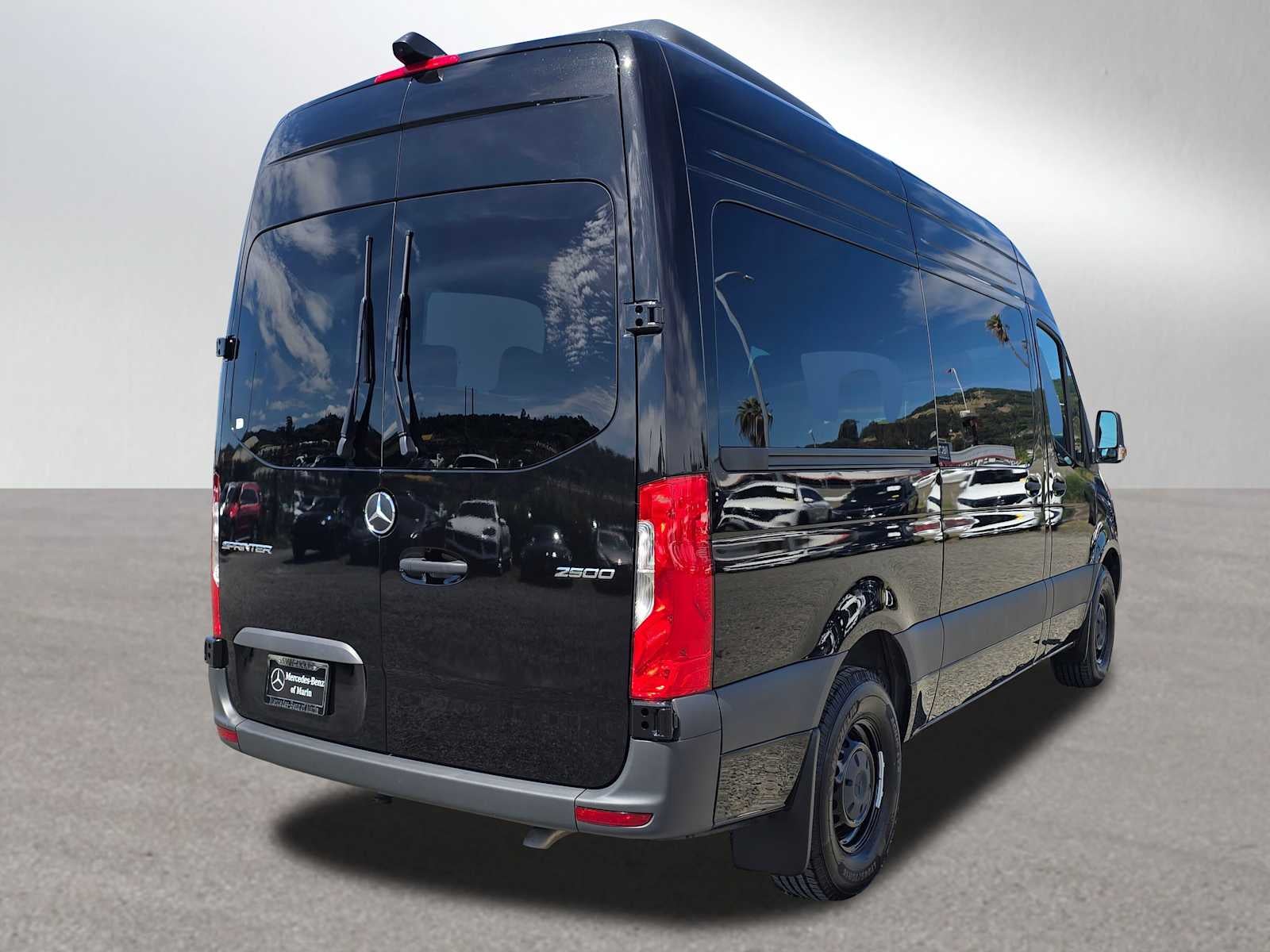 2025 Mercedes-Benz Sprinter Passenger Van 2500 Standard Roof I4 Diesel 144 RWD