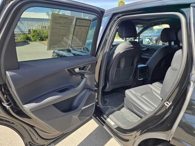 2025 Audi Q7 Premium Plus