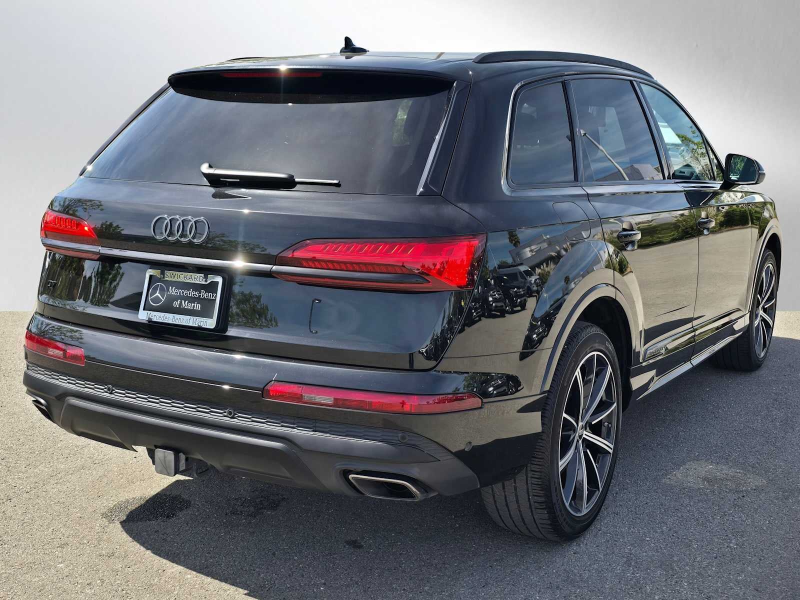 2025 Audi Q7 Premium Plus
