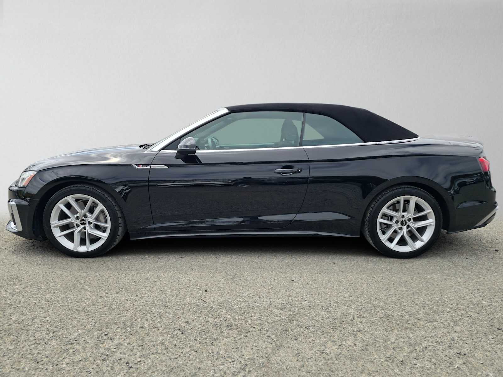 2023 Audi A5 Cabriolet S line Premium