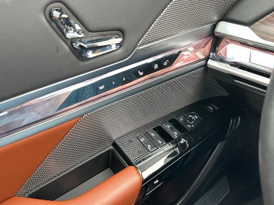 2023 BMW 7 Series 760i xDrive