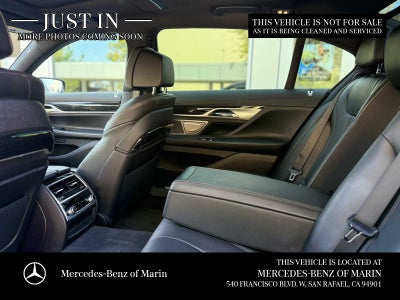 2021 BMW 740i 740i
