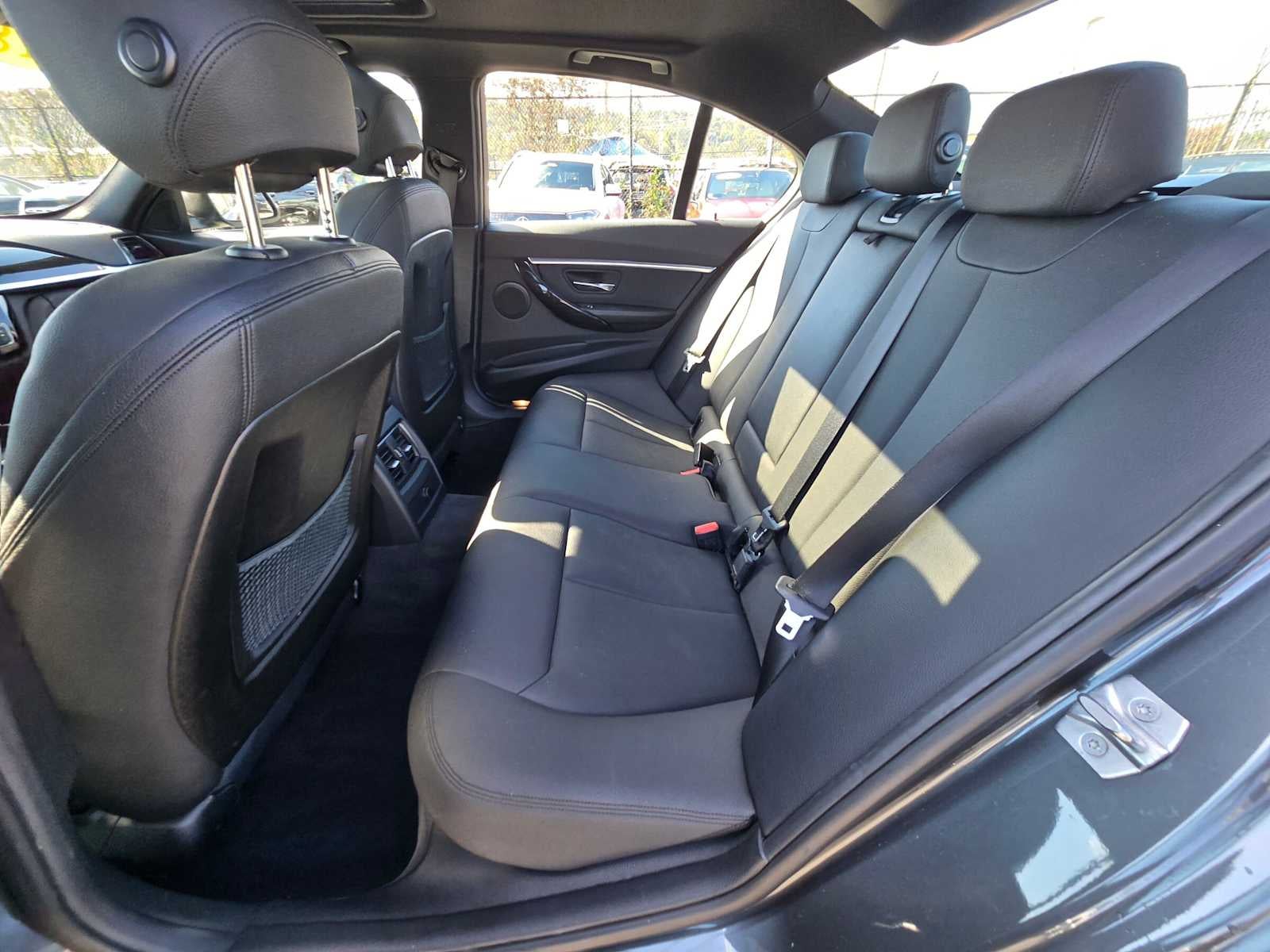 2018 BMW 330i 330i