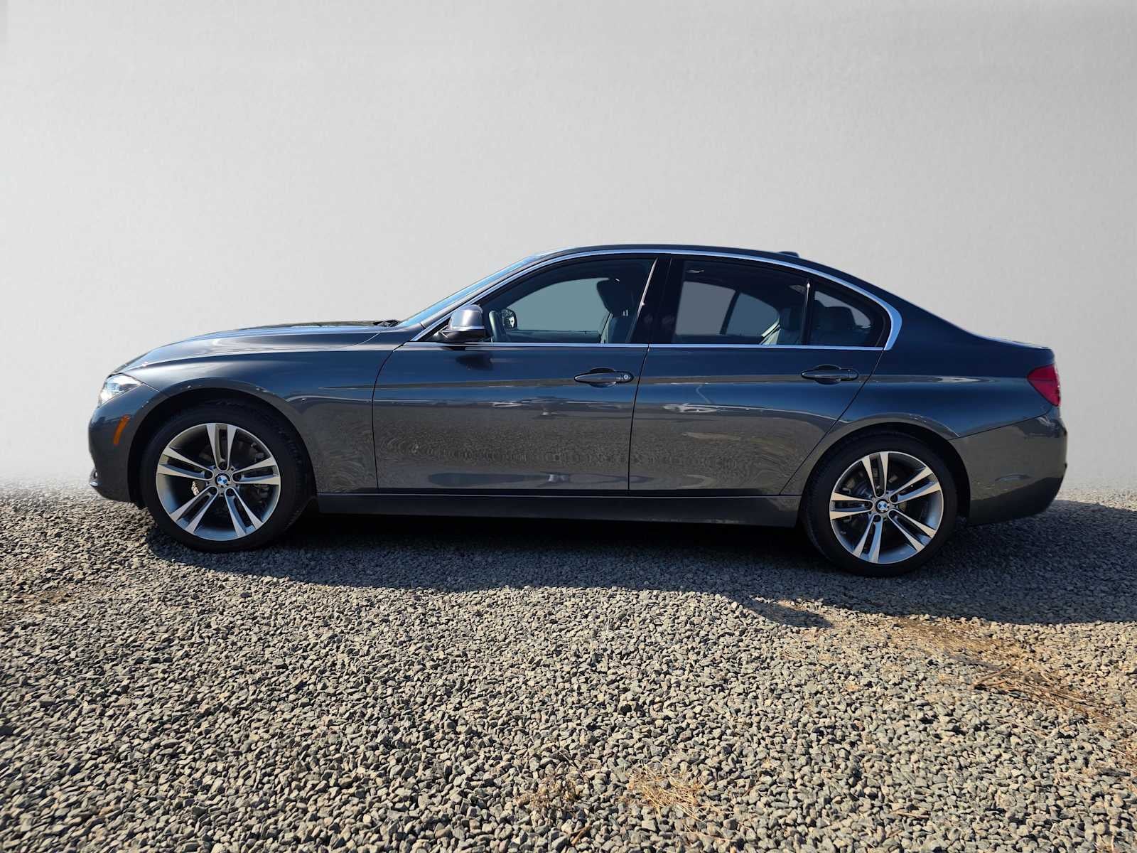 2018 BMW 330i 330i