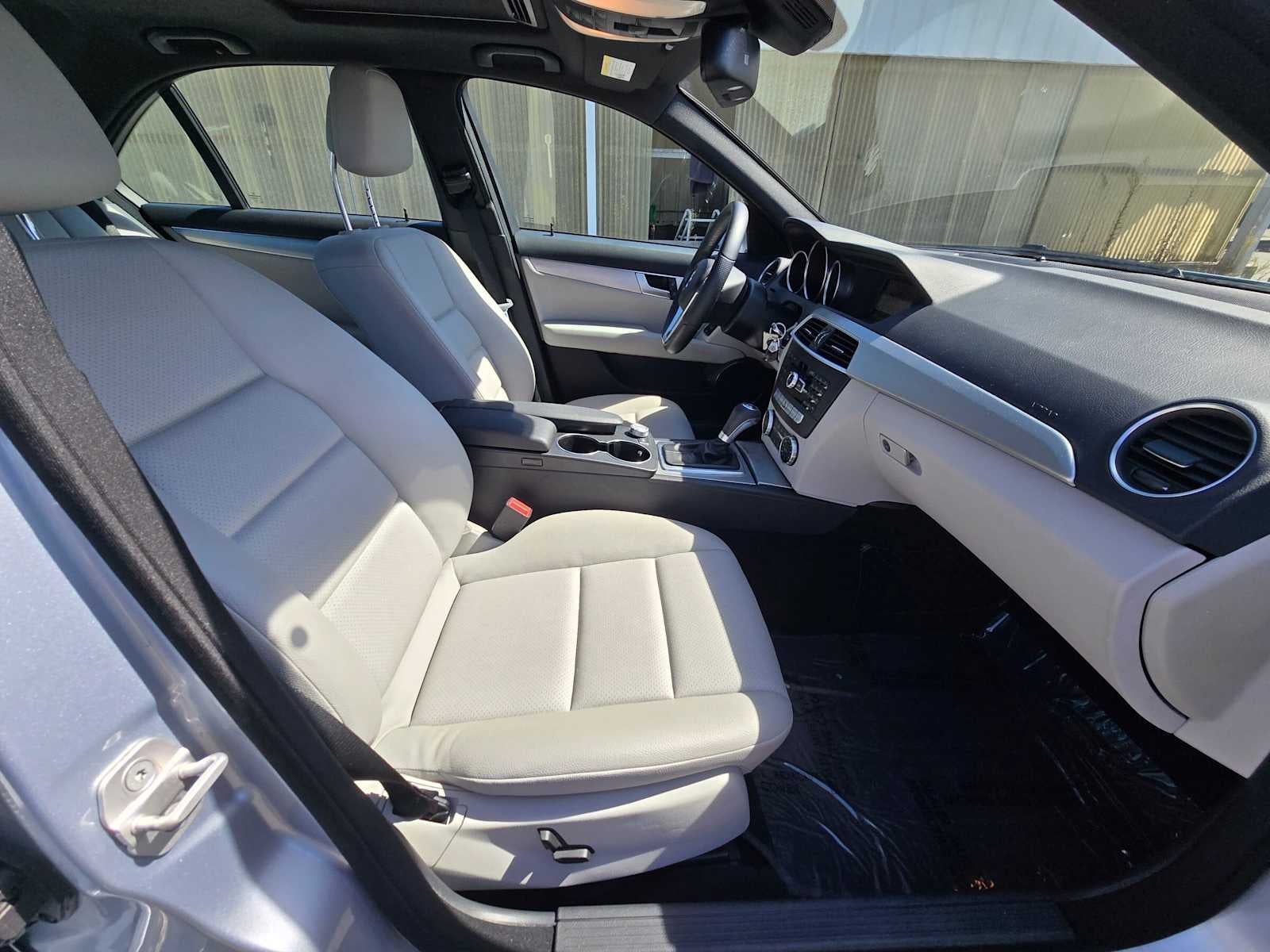 2013 Mercedes-Benz C 250 4dr Sdn RWD