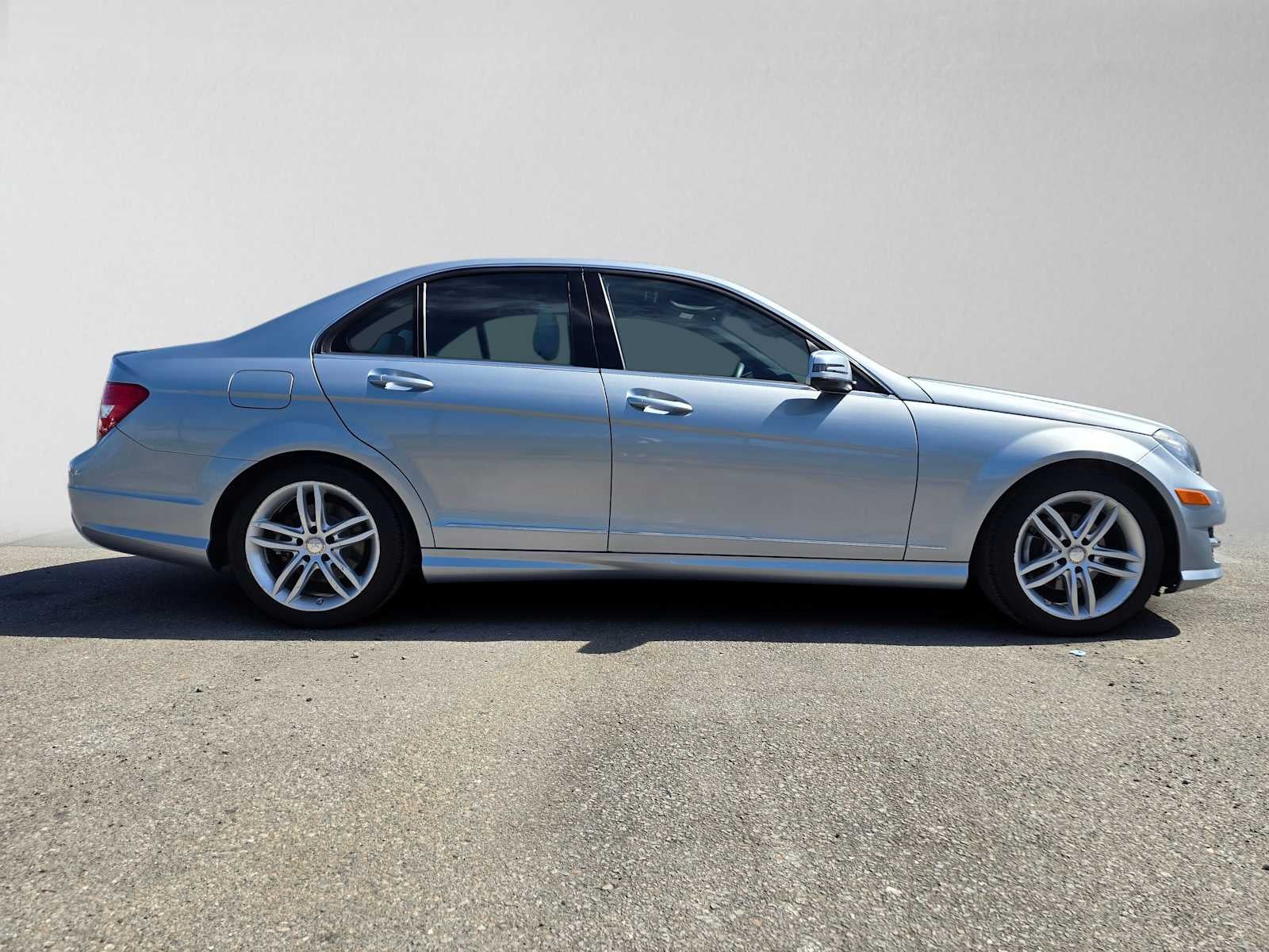 2013 Mercedes-Benz C 250 4dr Sdn RWD