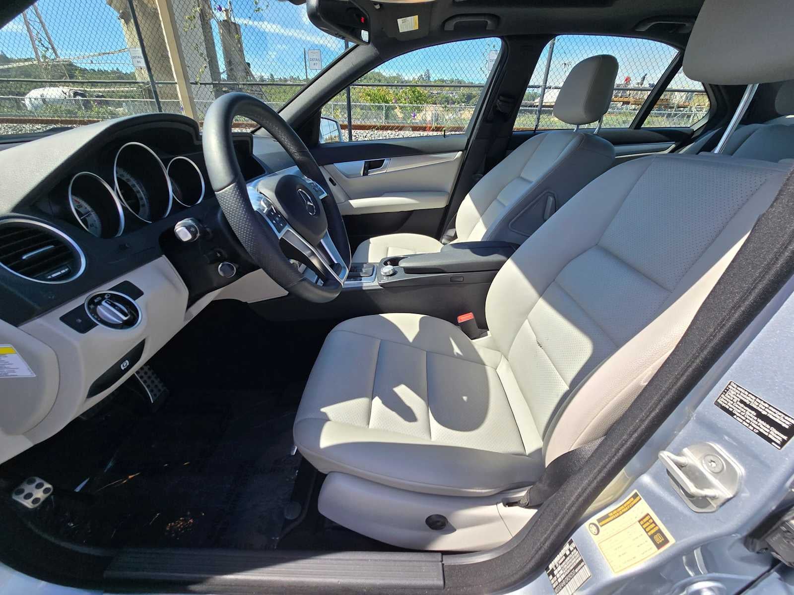 2013 Mercedes-Benz C 250 4dr Sdn RWD