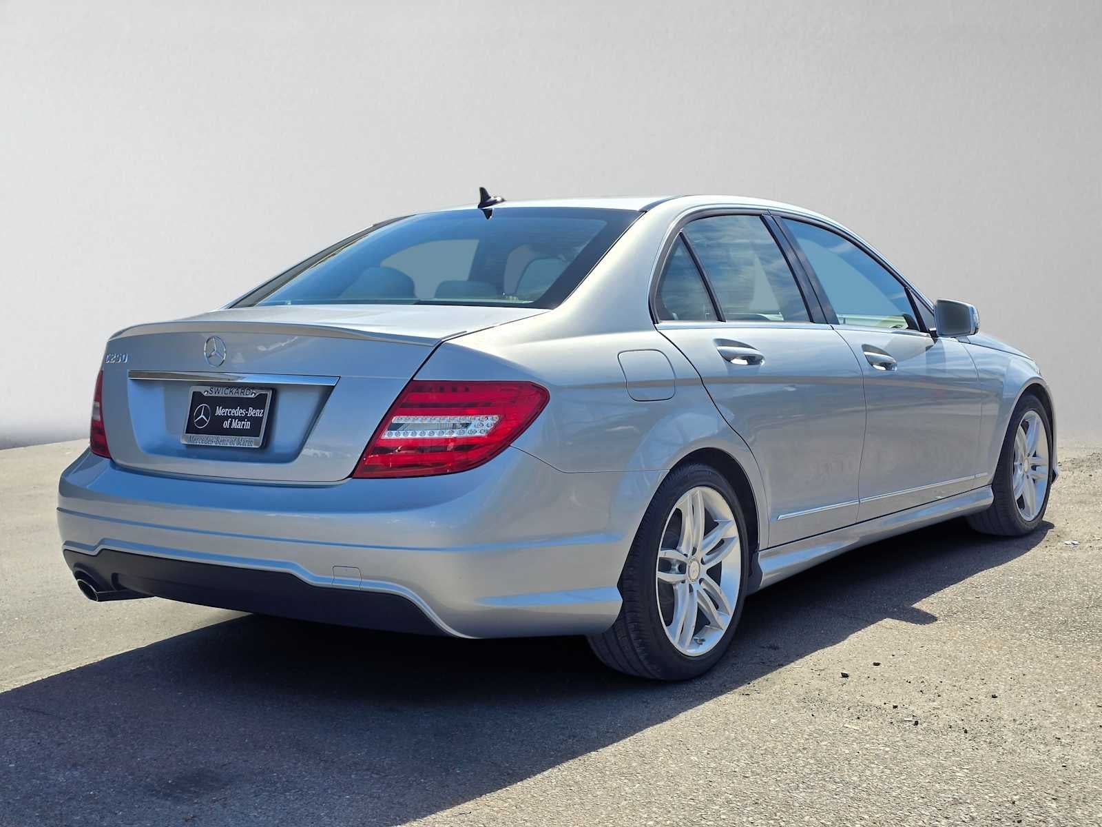 2013 Mercedes-Benz C 250 4dr Sdn RWD