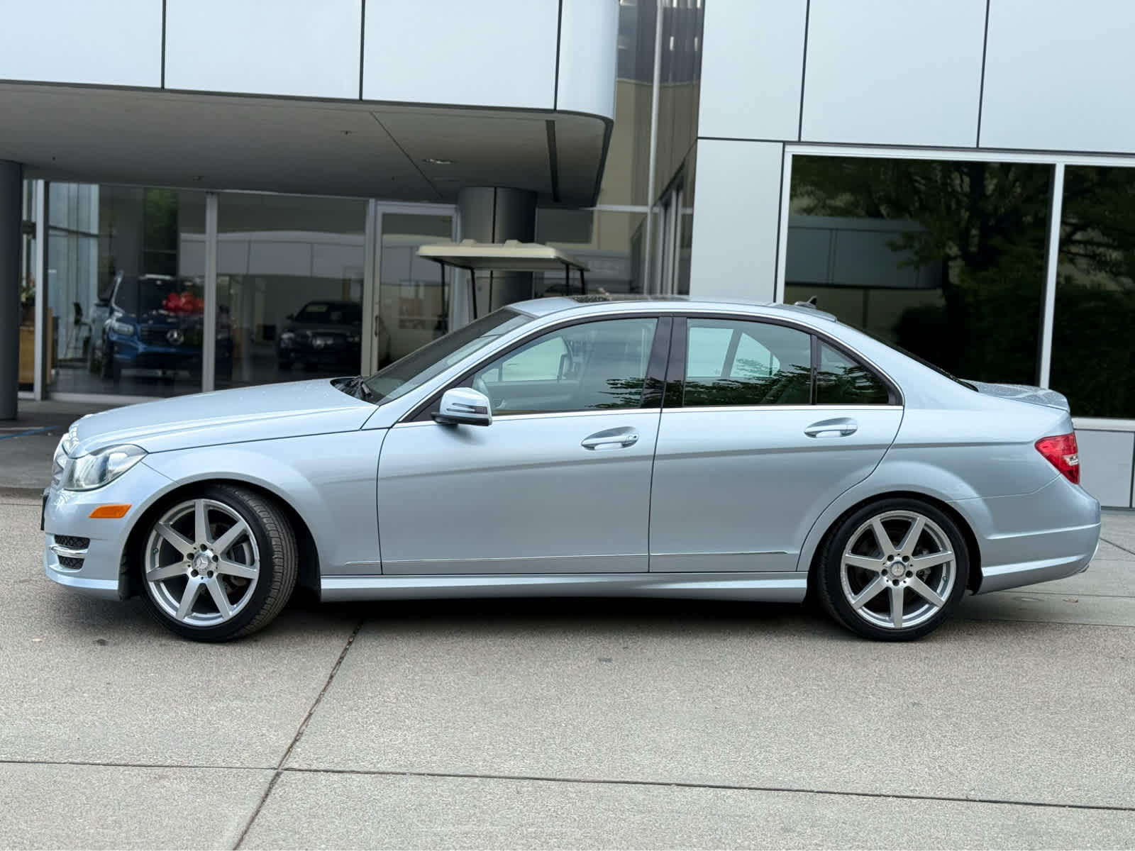 2013 Mercedes-Benz C 250 4dr Sdn RWD