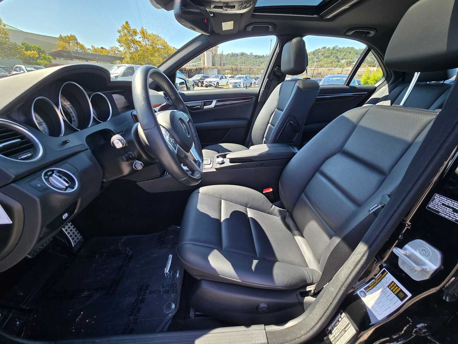 2014 Mercedes-Benz C 300 4dr Sdn 4MATIC®