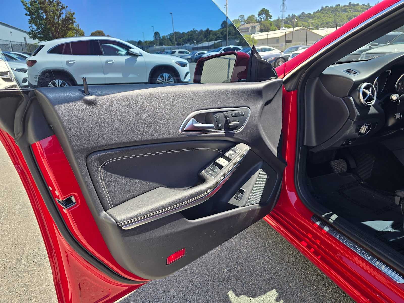 2016 Mercedes-Benz CLA 250 4dr Sdn FWD