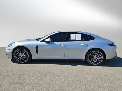 2018 Porsche Panamera RWD