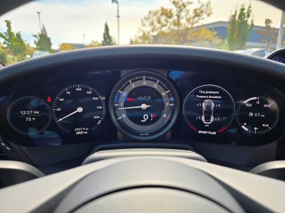 2024 Porsche 911 4 GTS
