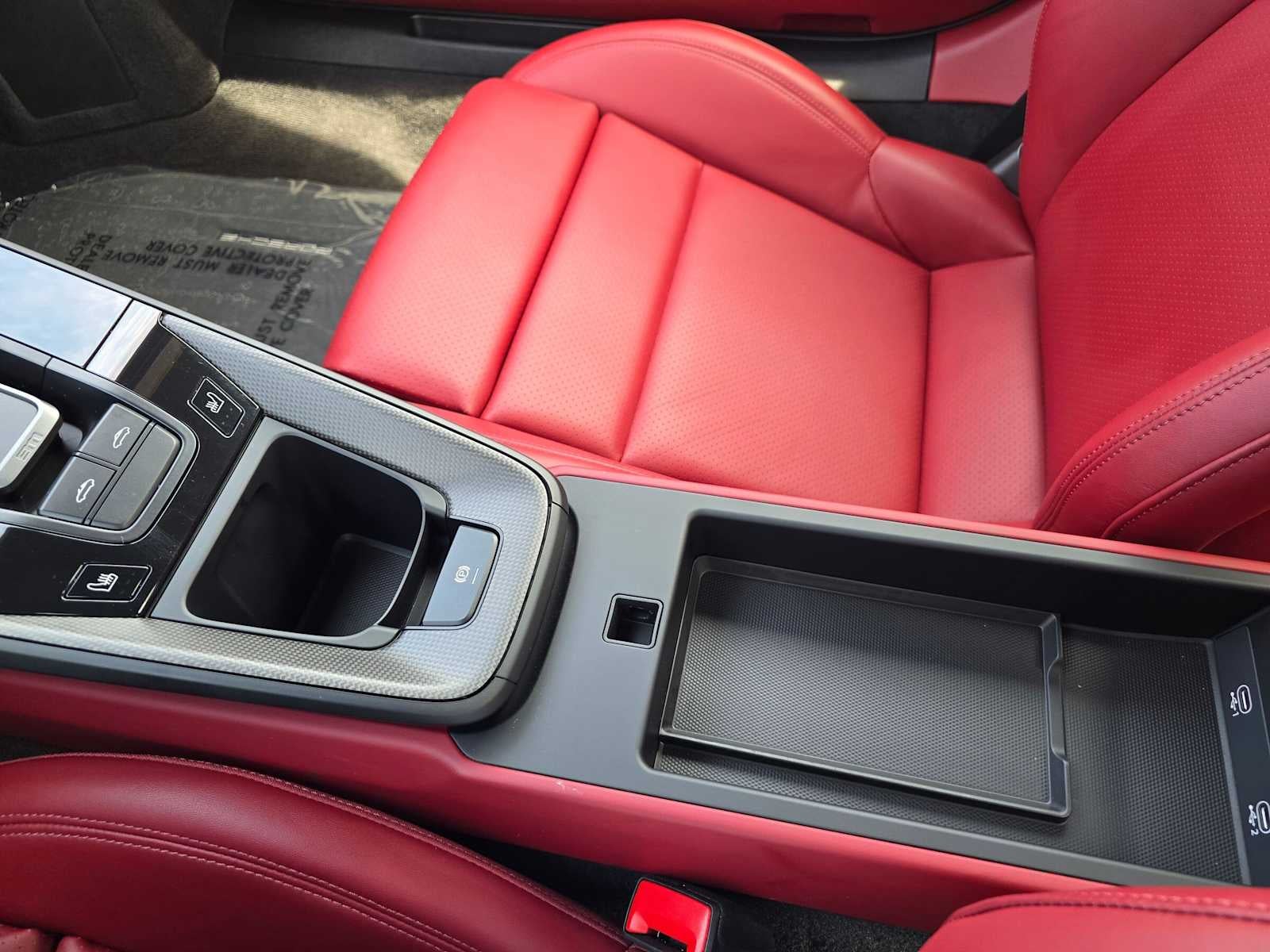 2024 Porsche 911 4 GTS