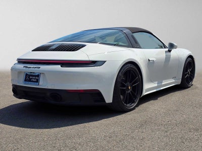 2024 Porsche 911 4 GTS