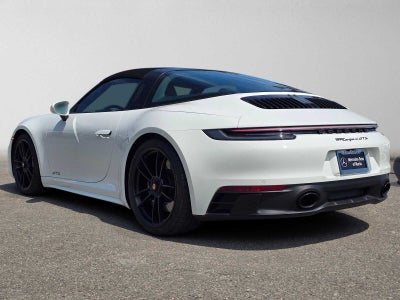 2024 Porsche 911 4 GTS