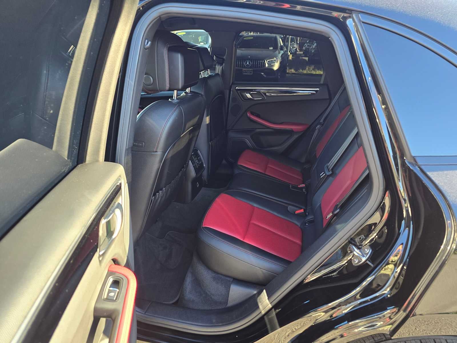 2020 Porsche Macan AWD