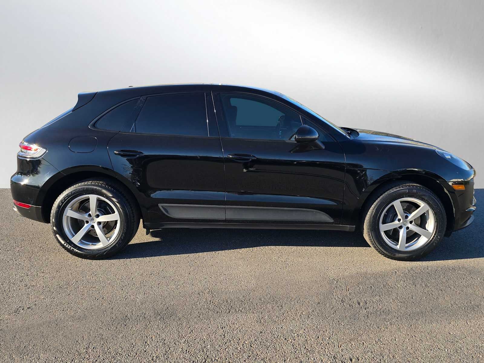 2020 Porsche Macan AWD