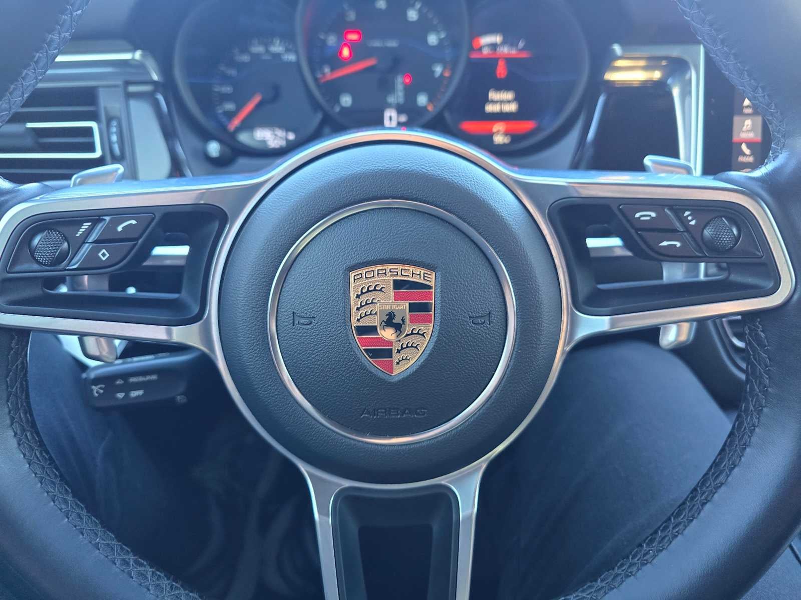 2020 Porsche Macan AWD