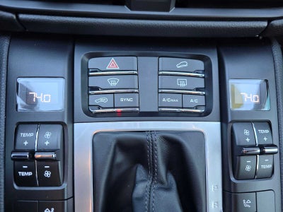 2020 Porsche Macan AWD