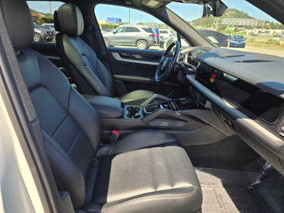 2024 Porsche Cayenne AWD