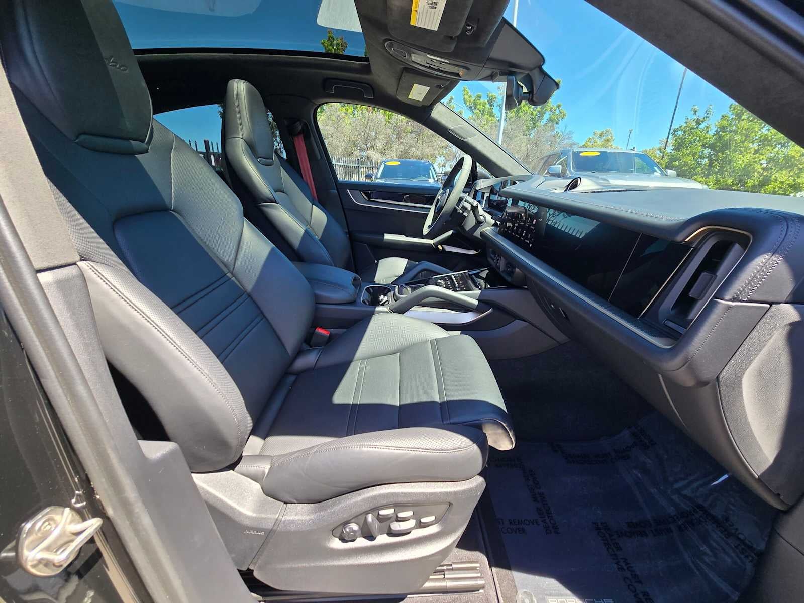 2025 Porsche Cayenne Turbo E-Hybrid