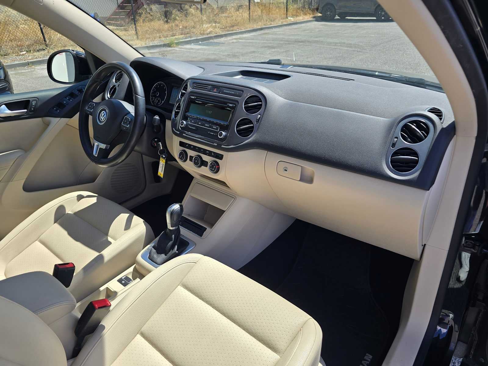 2014 Volkswagen Tiguan SE