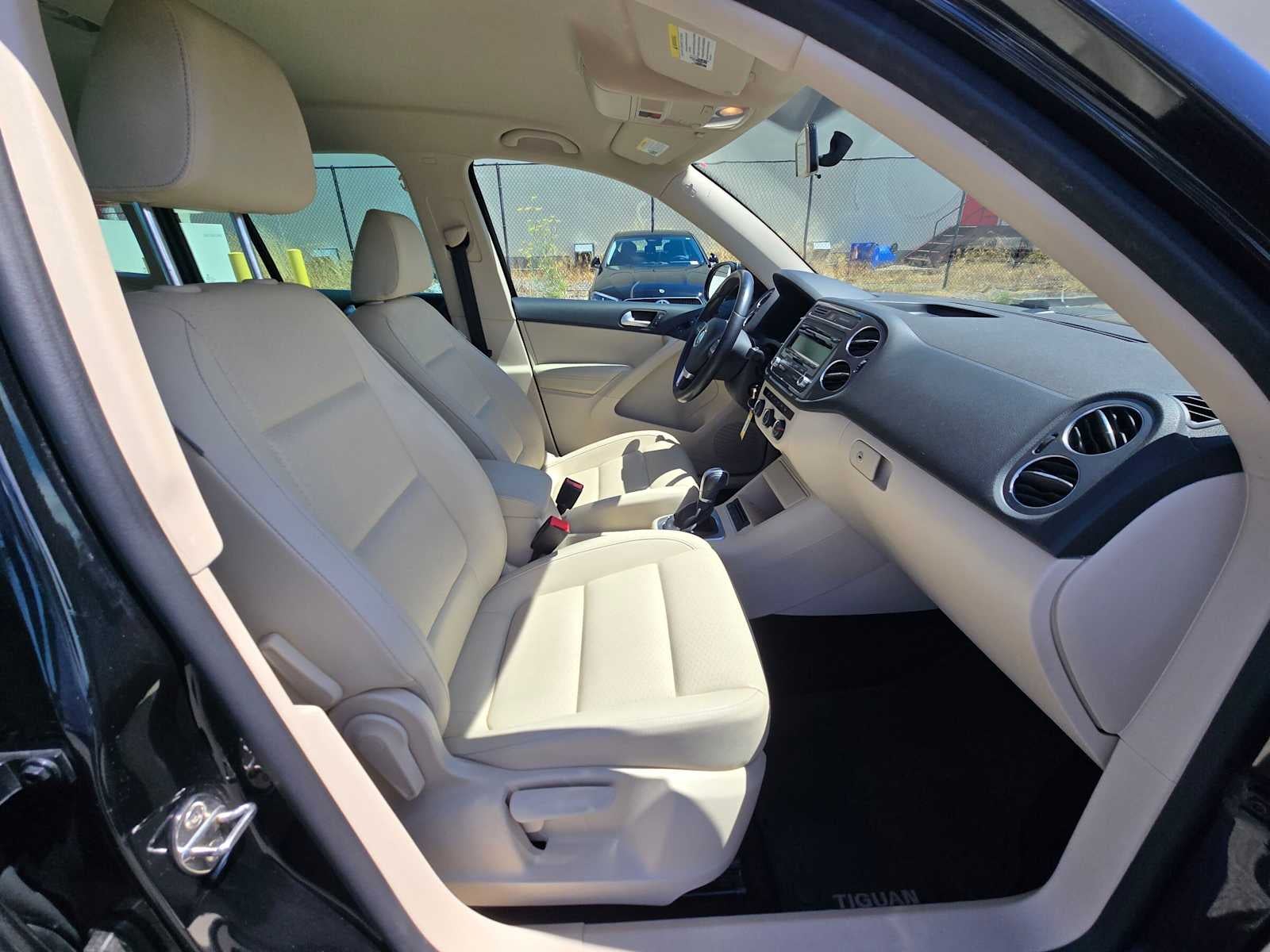 2014 Volkswagen Tiguan SE