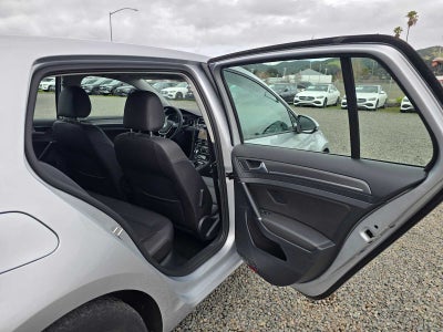 2019 Volkswagen e-Golf SEL Premium