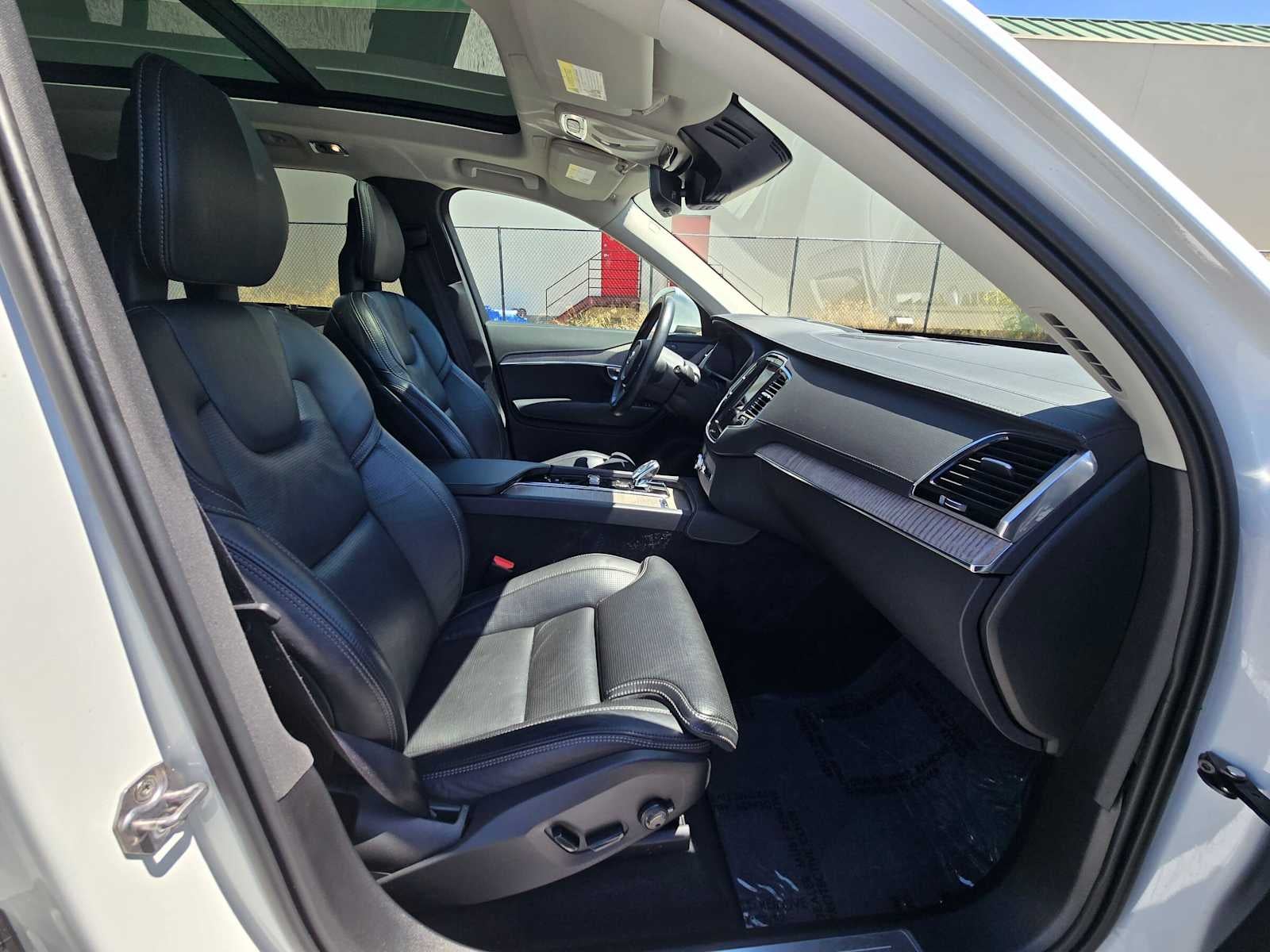 2022 Volvo XC90 Recharge Plug-In Hybrid Inscription