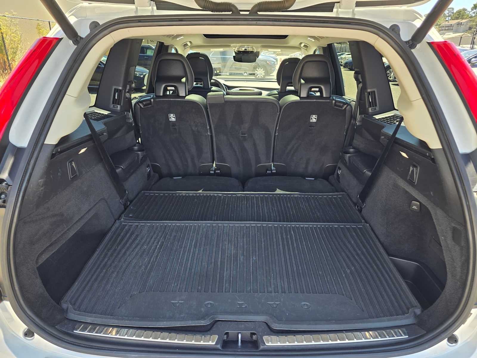 2022 Volvo XC90 Recharge Plug-In Hybrid Inscription