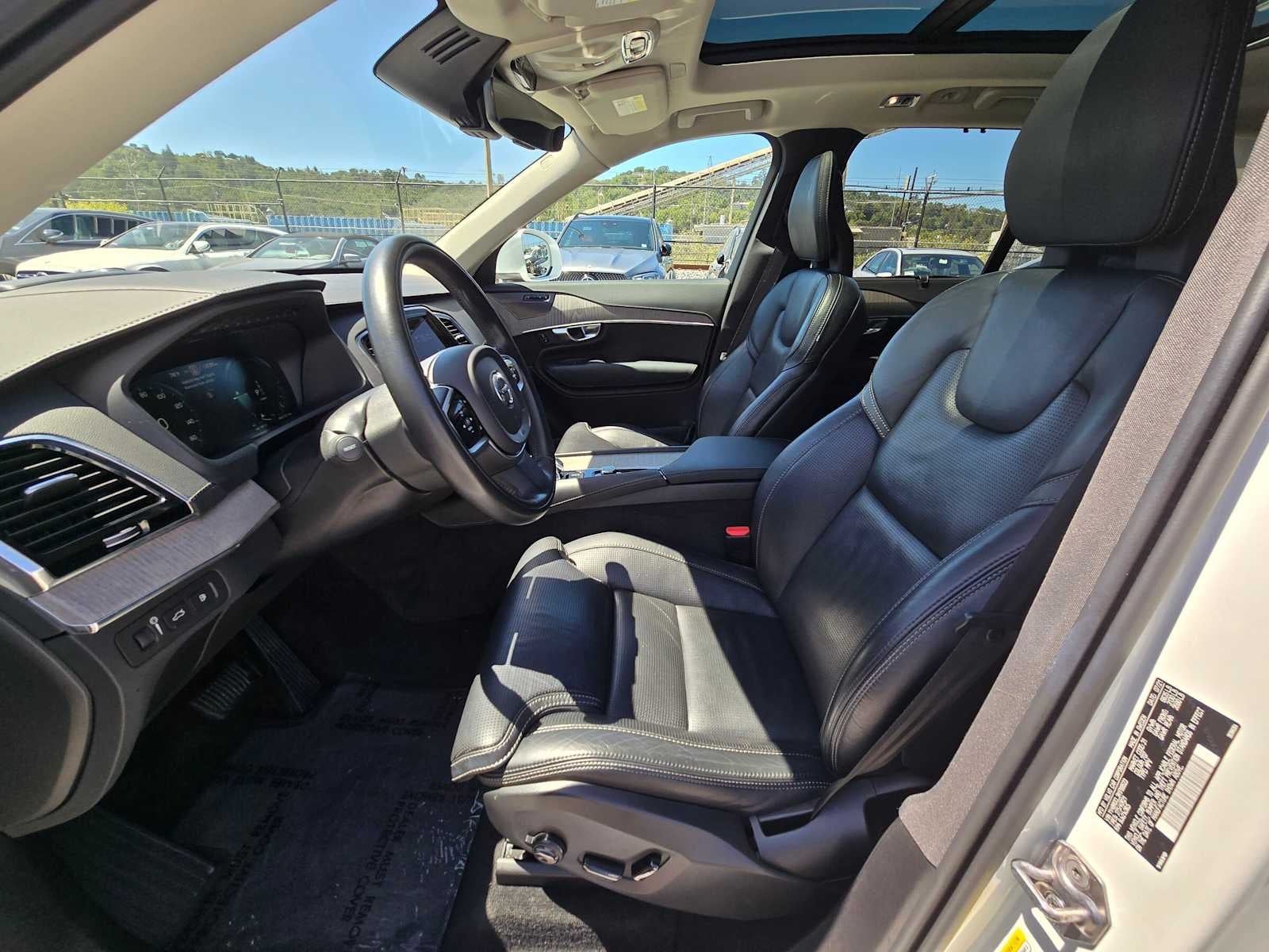 2022 Volvo XC90 Recharge Plug-In Hybrid Inscription