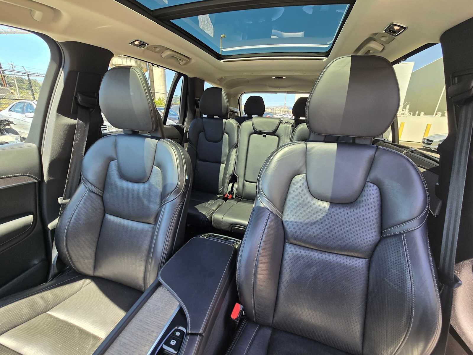 2022 Volvo XC90 Recharge Plug-In Hybrid Inscription