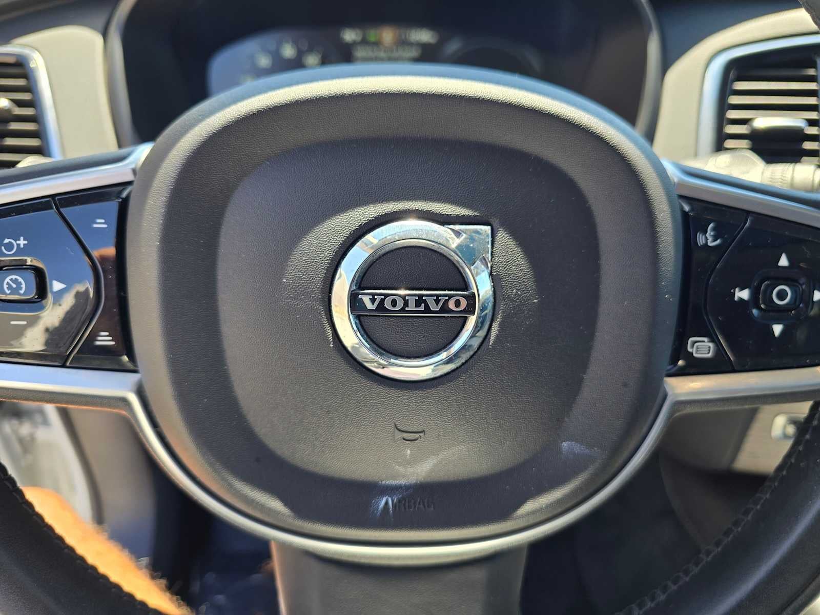 2022 Volvo XC90 Recharge Plug-In Hybrid Inscription