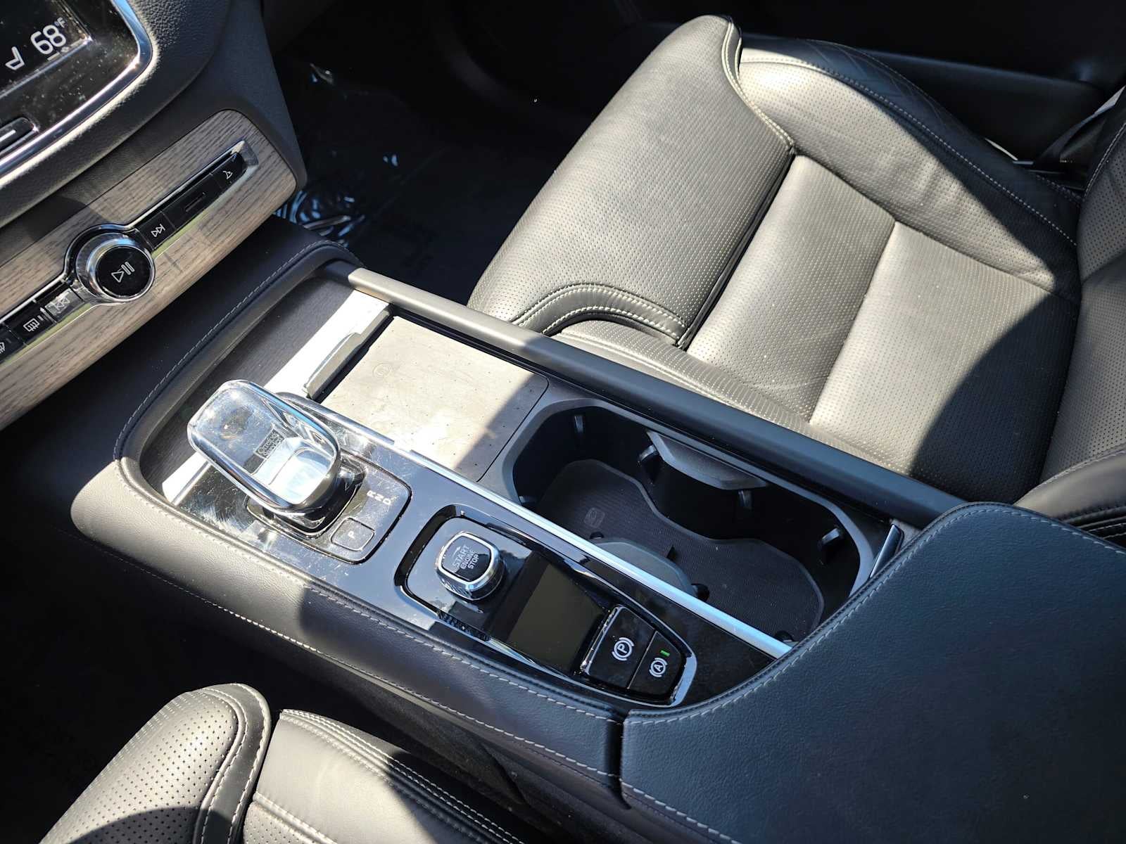 2022 Volvo XC90 Recharge Plug-In Hybrid Inscription