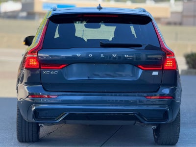 2023 Volvo XC60 Recharge Plug-In Hybrid Ultimate Dark Theme