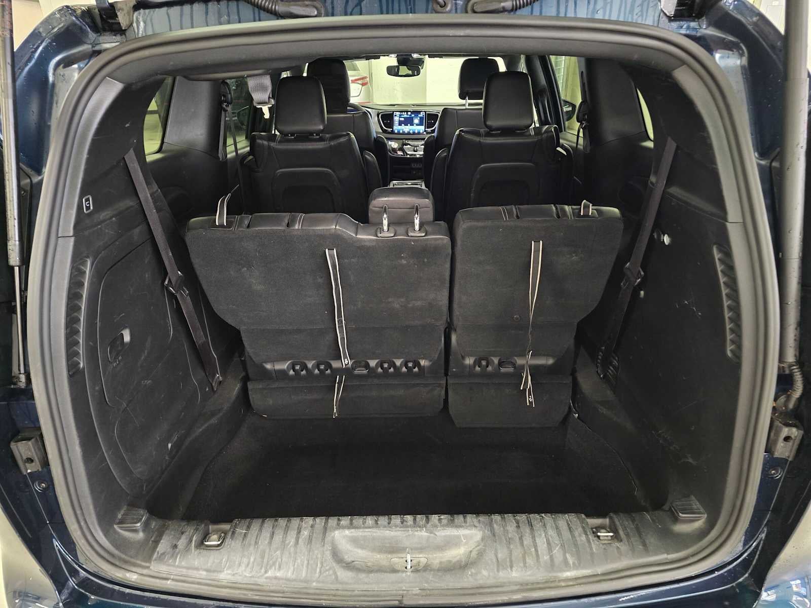 2022 Chrysler Pacifica Hybrid Touring L