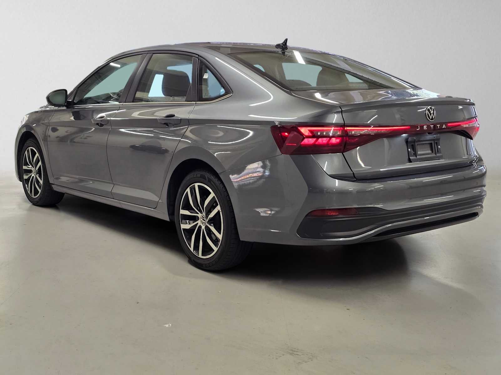 2025 Volkswagen Jetta SE