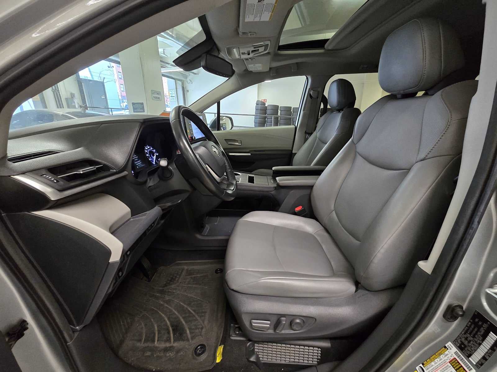 2021 Toyota Sienna XLE